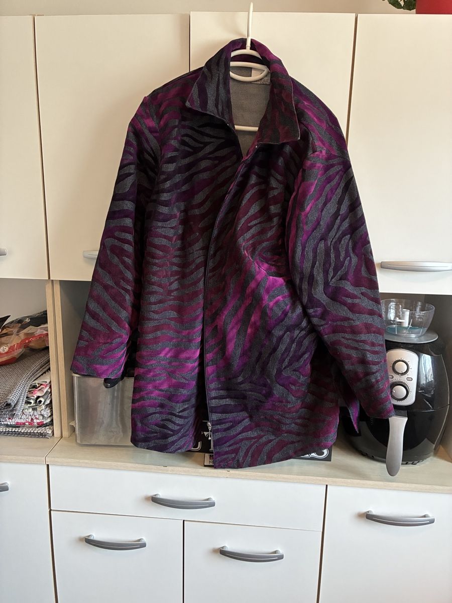 Vestes: Jacke – D'occasion à Ostermundigen par Didi-Mader