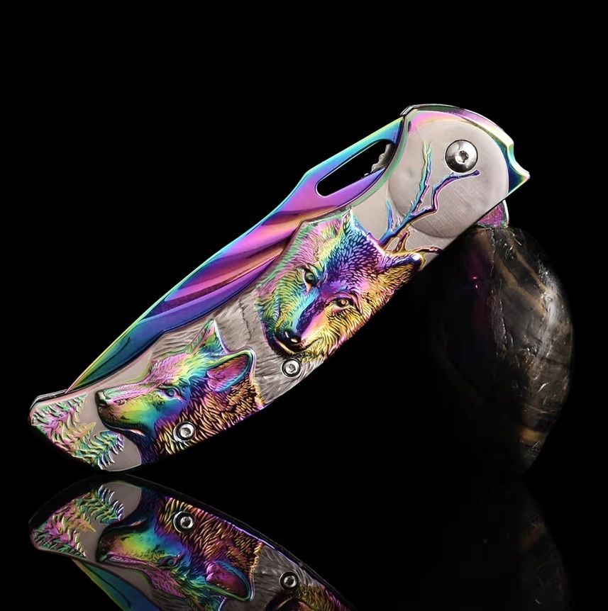 Coltelli tascabile: Klappmesser/Taschenmesser mit Wölfen regenbogenfarben/grau – Nuovo e nell'imballaggio originale da Basel venduto da Seifehuesli 2