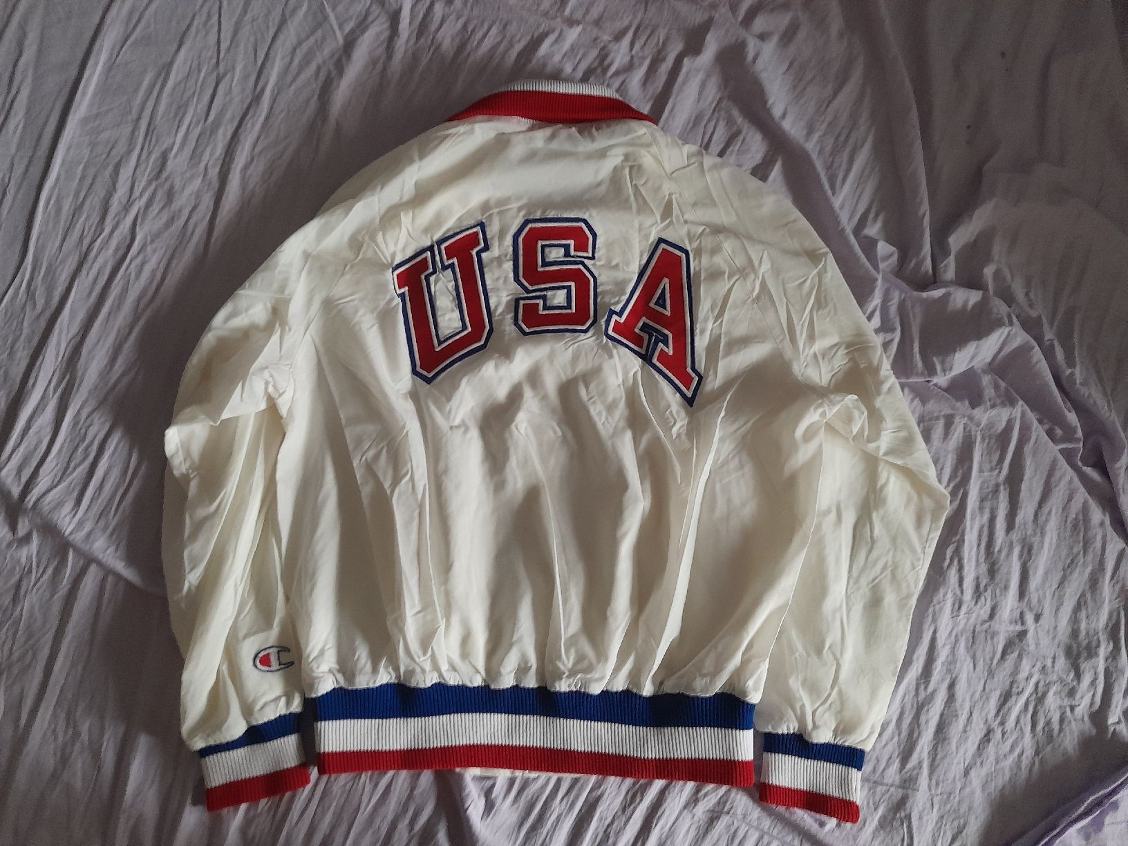 Champion Giacche: veste Champion taille L – Usato da Genève venduto da ang_fd8z 2