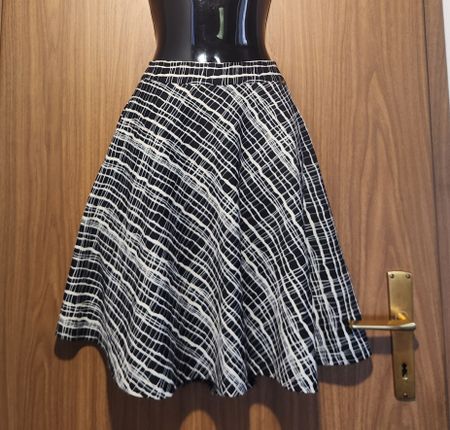 Jupe My Collection motif carreaux noir blanc taille 38( S)