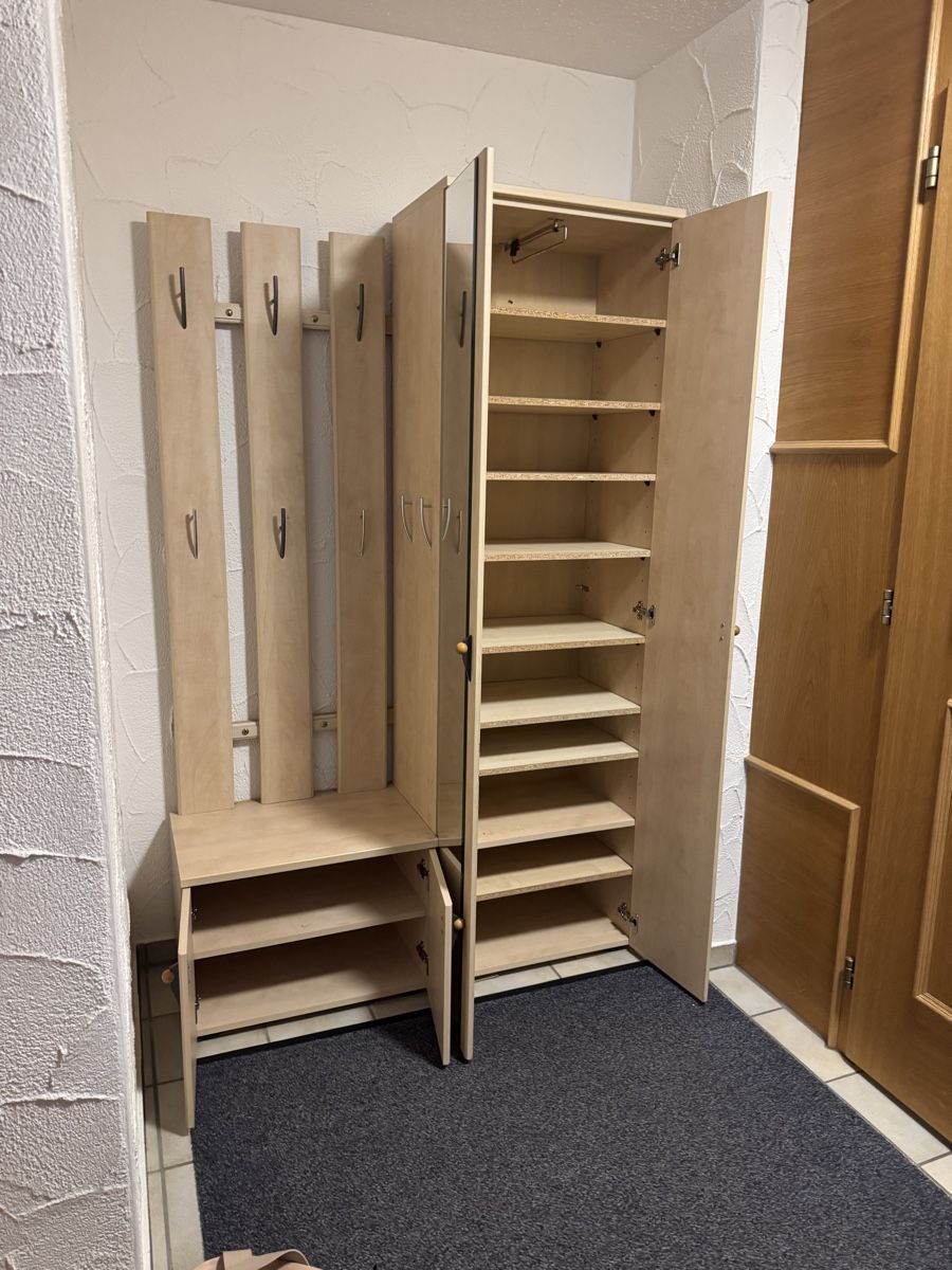 Porte manteau: Garderobe  – D'occasion à Seedorf UR par seeli01 4
