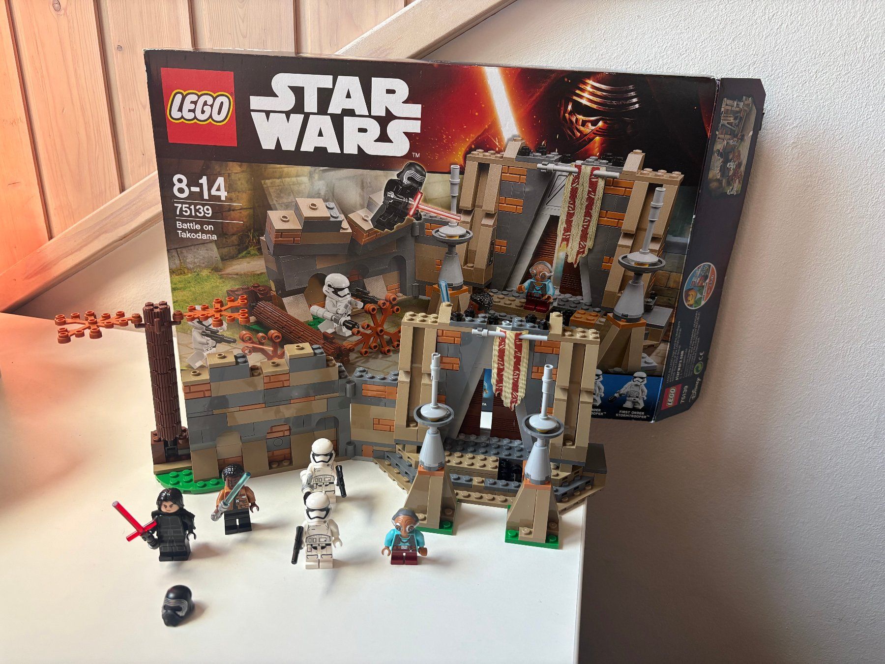 Lego Kit di costruzioni: LEGO 75139 - Battle on Takodana – Nuovo (secondo la descrizione) da Genève venduto da fabzul
