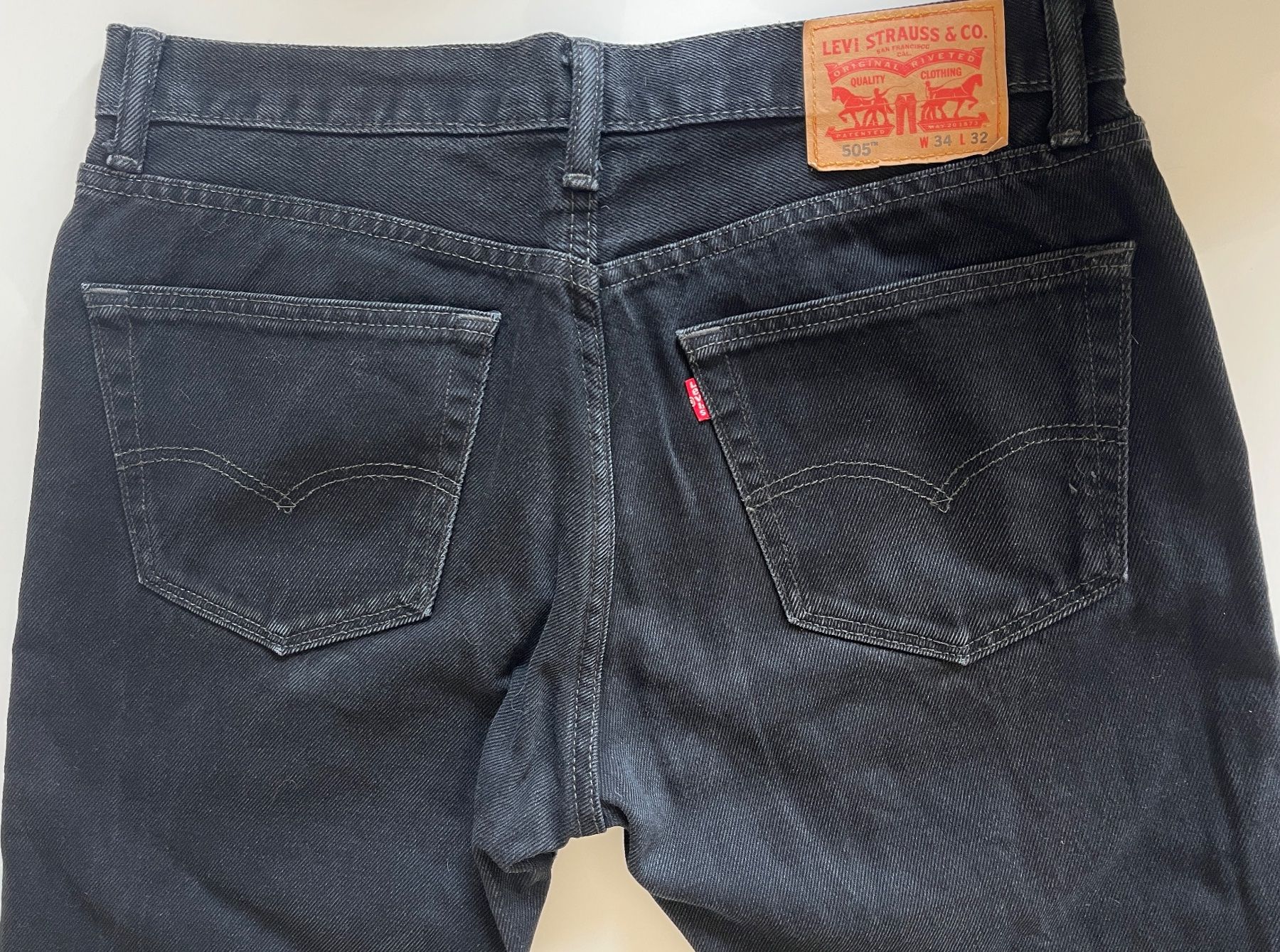 Levi's Jeans: Levi's 505 - Jeans - W34 L32 - schwarz – Usato da St.Gallen venduto da Marcopolo71 2