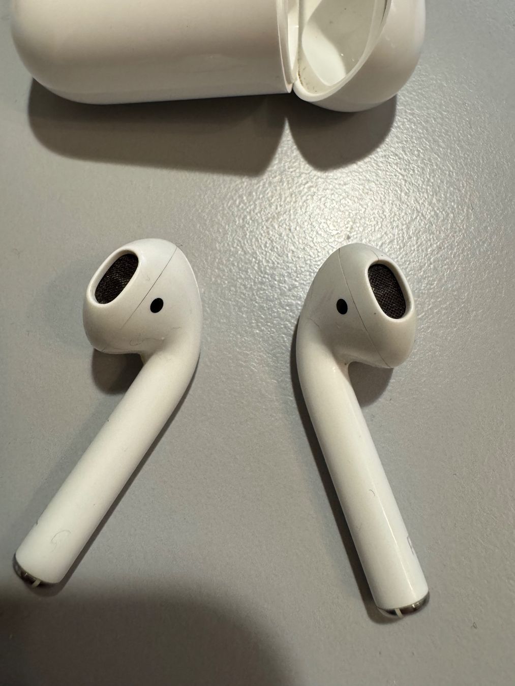 Apple Kopfhörer: Original Apple AirPods 2. Generation – Gebraucht aus Burgdorf von Caradhras 1