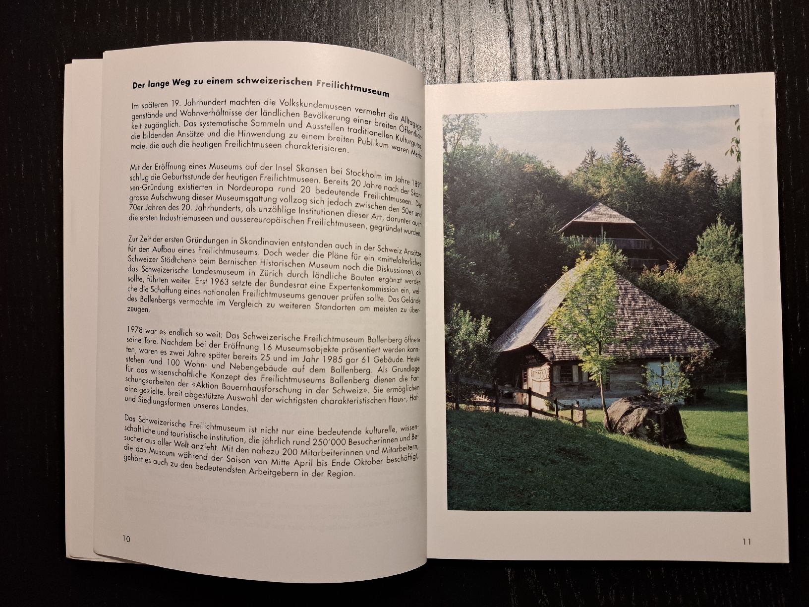 Libri: Museumsführer Ballenberg mit Kurzführer Übersichtsplan – Usato da Ottenbach venduto da Rasenmaeeher 2