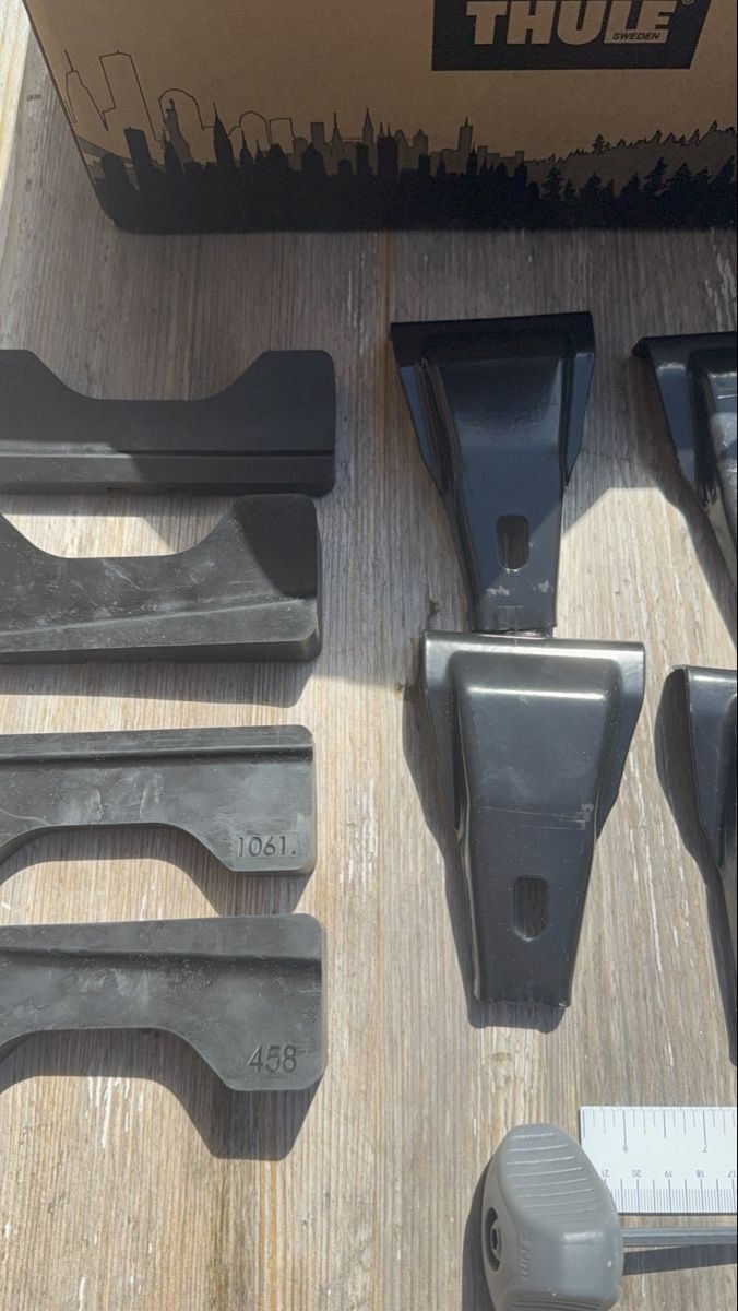 Thule Dachträger: Thule Evo Clamp 7105 + Montage KIT – Neu (gemäss Beschreibung) aus Bern von adi_fra 3