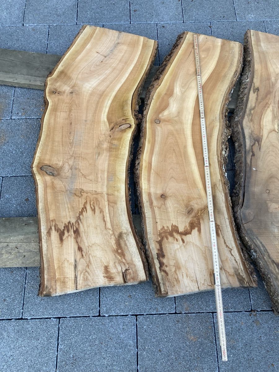 Articoli in legno: Kirschbaumbretter – Usato da Luthern Bad venduto da Peter686