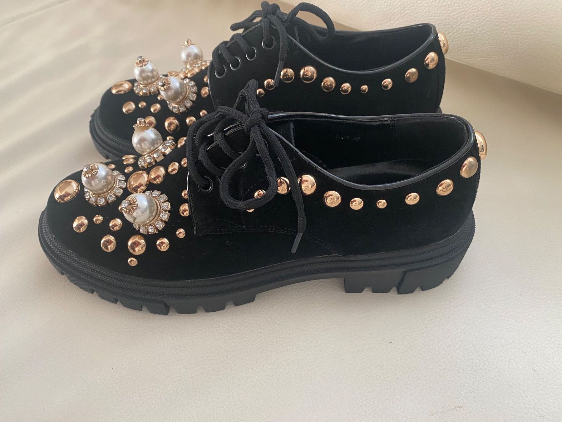 Damenschuhe: EYECATCHER - edler Leder-Damenschuh mit Perlen, 39 – Neu und originalverpackt aus Winkel von ferrari2022 3