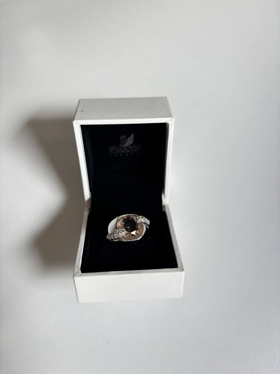 Swarovski Anelli: Bague Swarovski  – Nuovo (secondo la descrizione) da La Chaux-de-Fonds venduto da Titine.