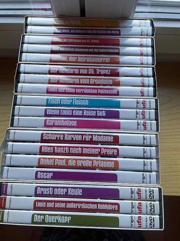 Tutti i DVDs: Louis de Fines DVD Mega Sammlung  – Usato da Pratteln venduto da Luxus.Fee