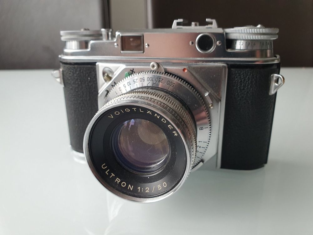 Voigtländer Prominent II set met Nokton 1,5/50