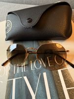 Ray-Ban Sonnenbrille, goldener Rahmen, perfekt für Frühlings