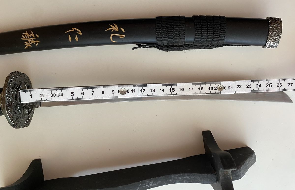 Altre raccolte & rarità: Samurai Dolch Deko mit Ständer ungeschliffen – Nuovo (secondo la descrizione) da Allschwil venduto da Deal_Tiger99 6