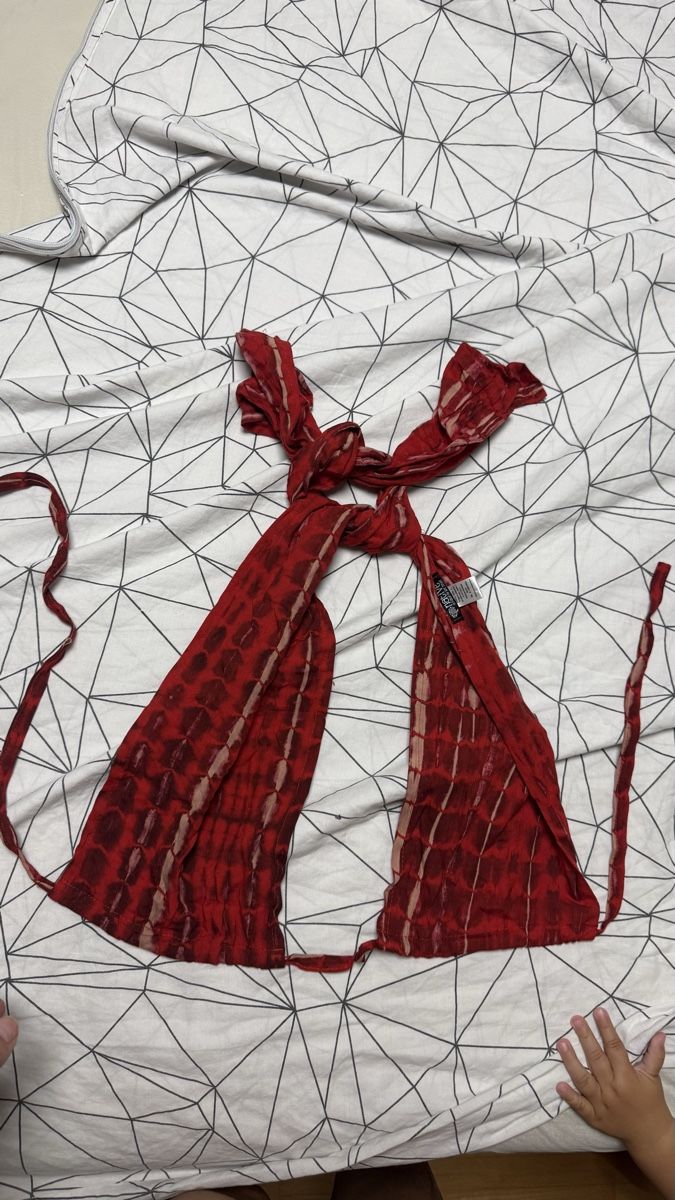 Blusen, T-Shirts & Tops: Red  Top, new – Neu (gemäss Beschreibung) aus Ueberstorf von man_p2fy