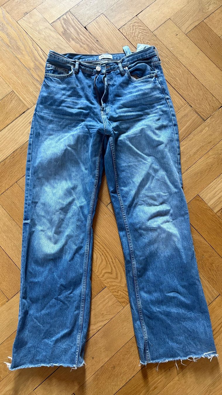Jeans: Jeans straight large balloon – Usato da Neuchâtel venduto da nor_tlf2
