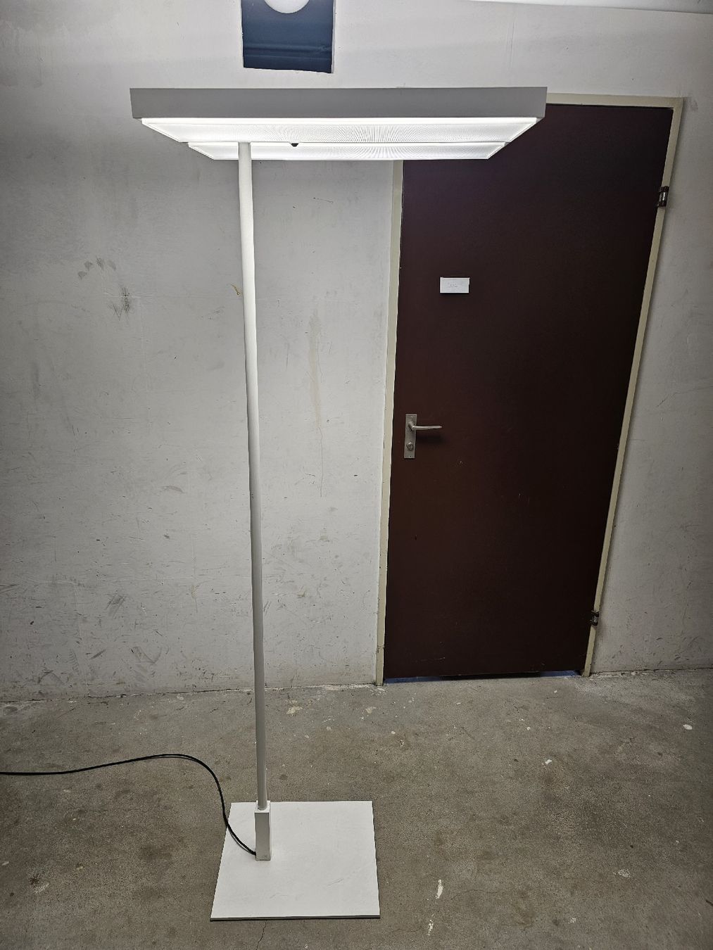 Regent Lampade: Stehleuchte Level Office LED 4000K – Usato da Münchenstein venduto da LightingPRO 1