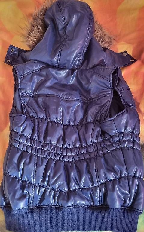 Altro abbigliamento per bambina: Gilet fille taille 164 – Usato da vevey venduto da pascal028 1