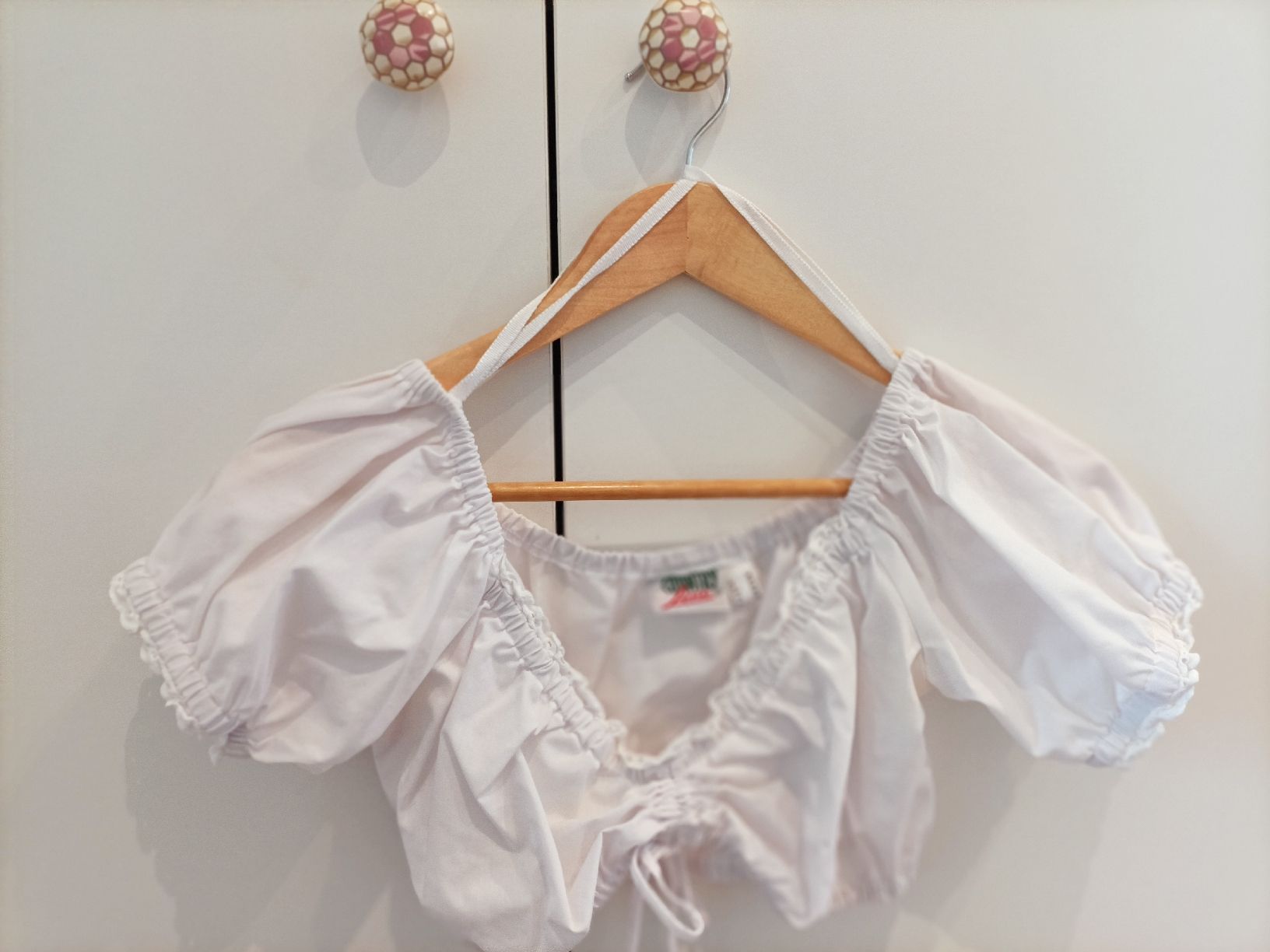 Costumi: Dirndl Krüger Madl mit Bluse Grösse 36 – Usato da Egnach venduto da TTLL 6