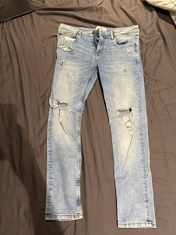 Jeans: FSBN Jeans Herren hellblau W34 L30 Destroyed – Usato da Augst BL venduto da mar_sr5f