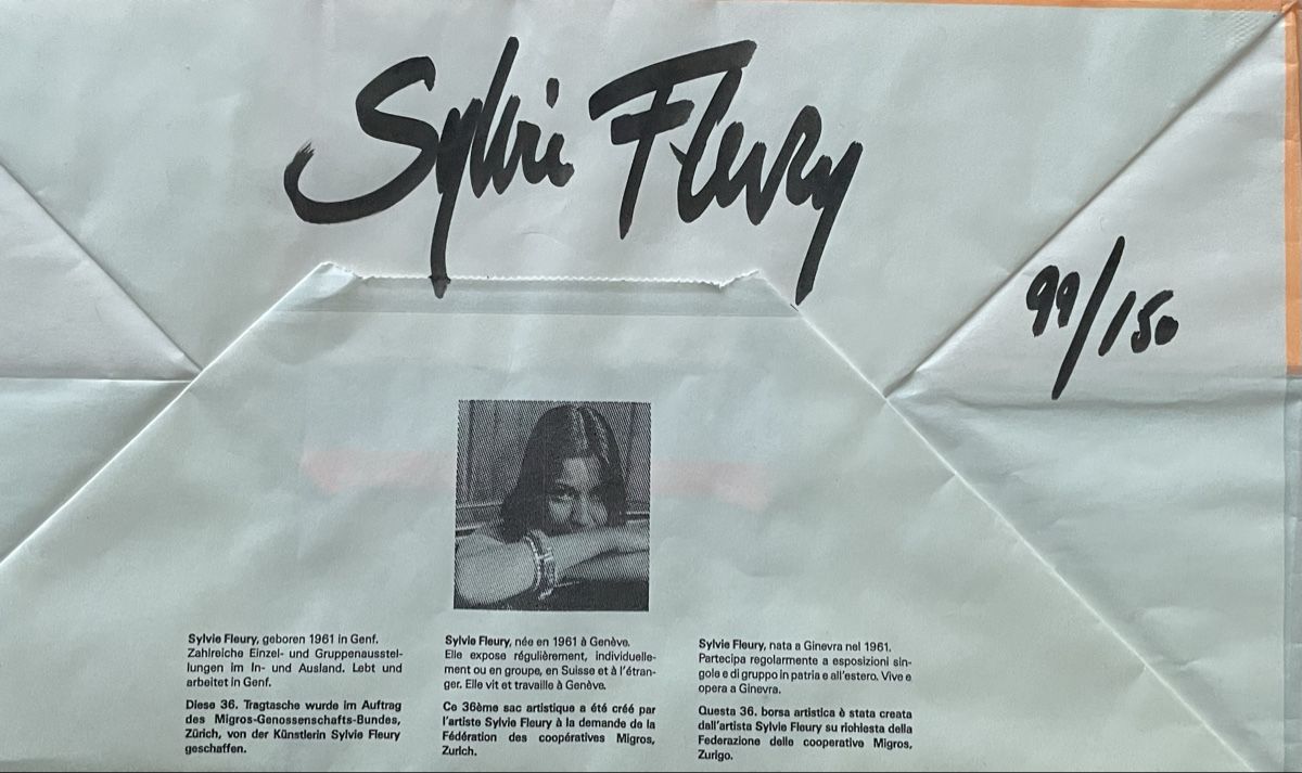 Foto & Immagini: SOMMERAUKTION - Silvie Fleury (1961) handsigniert – Usato da Bern venduto da art-for-sale 1