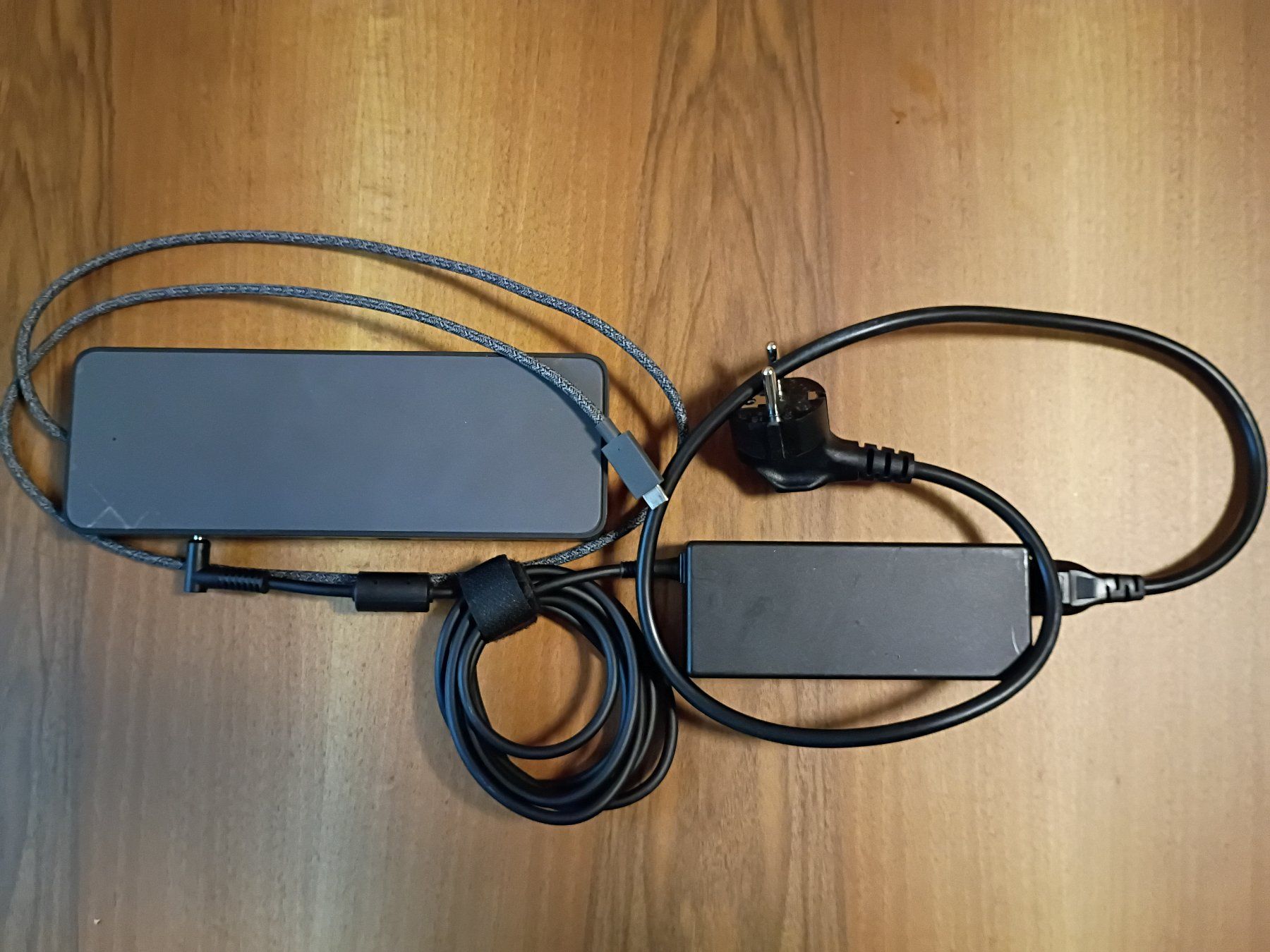 Hewlett Packard Docking station: HP USB-C Universal Dock - Docking Station, Displayport, USB – D'occasion à SCHAAN par myware 2