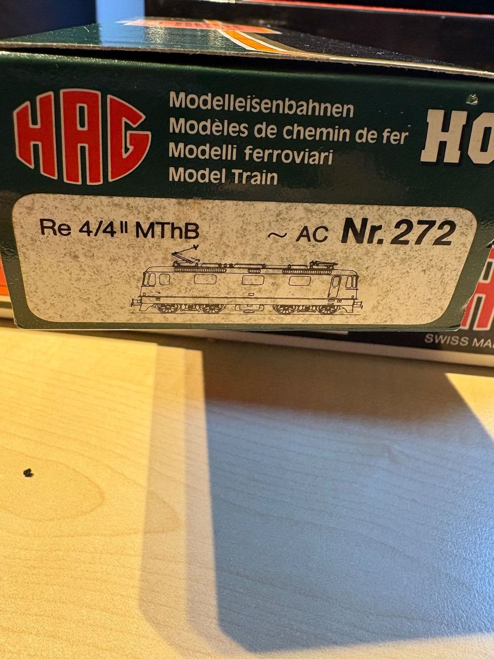 Hag Modelleisenbahnen: Hag 272 Re 4/4II MThB – Neu und originalverpackt aus Corcelles Payerne von Pierre66 5