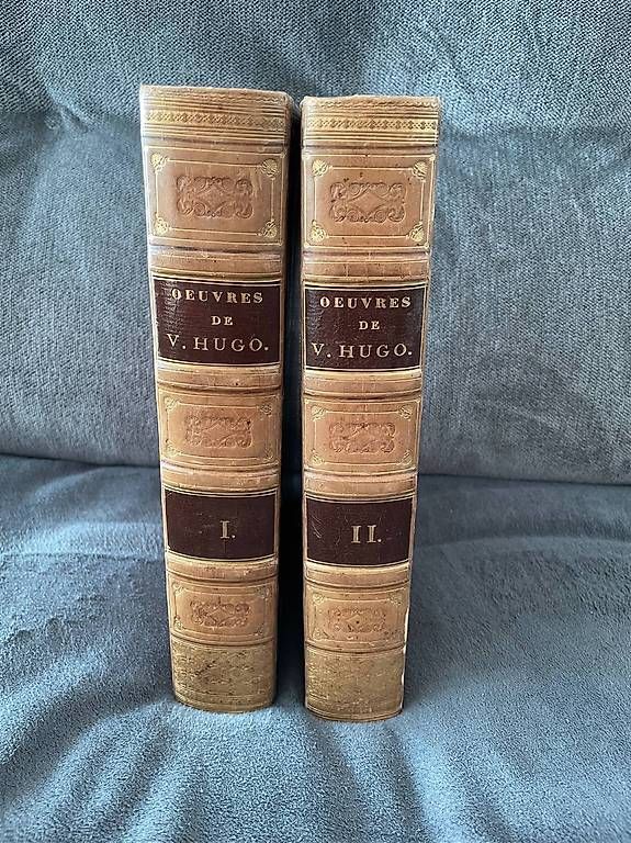 Libri: Victor Hugo oeuvres complètes 2 vol. 1837 – Usato da Conthey venduto da monigan