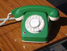 TELEFON VINTAGE MIT WÄHLSCHEIBE