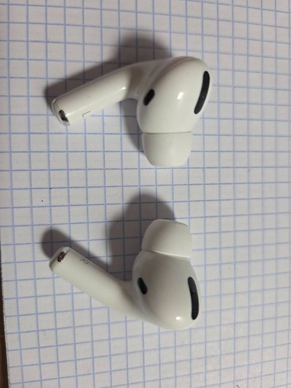 Cuffie: AirPods Gen 1 Pro – Usato da Buchs ZH venduto da niciibrownie 2