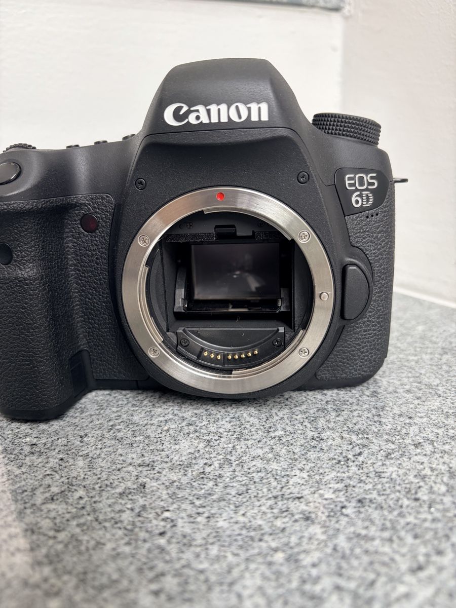 Canon Fotocamera: Canon Kamerabody, EOS 6D – Usato da Gutenswil venduto da Naehlaelae 5