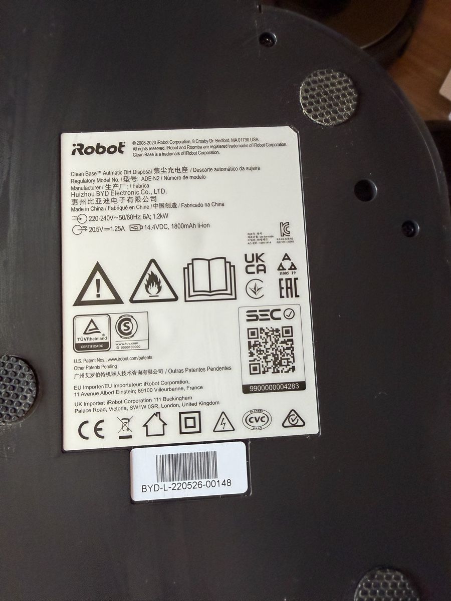 Irobot Aspirateurs & Accessoires: iRobot Roomba Saugroboter mit Absaugstation gebraucht – D'occasion à Luzern par laxra_._ 2