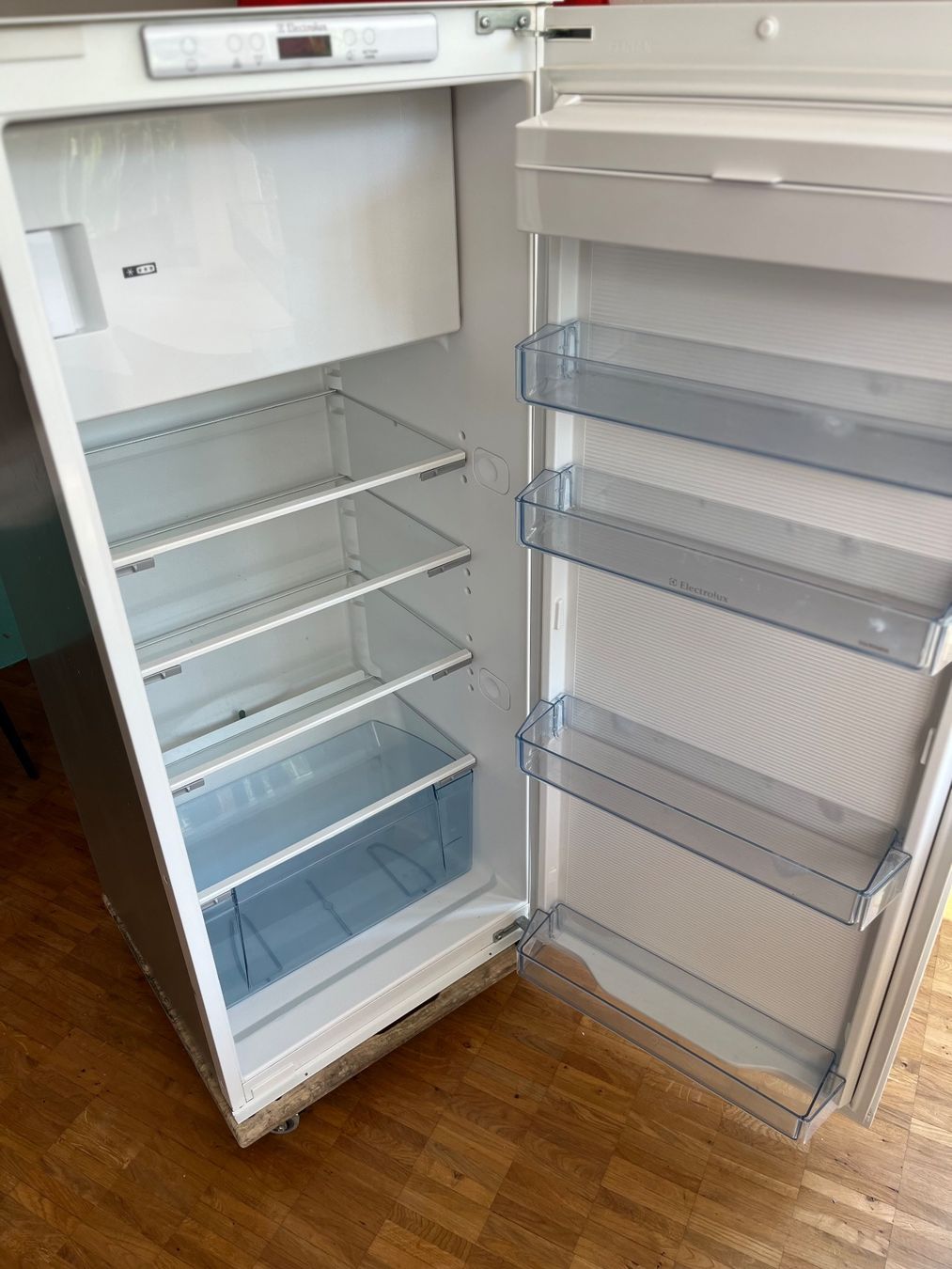 Electrolux Frigoriferi: Einbaukühlschrank Electrolux. EK – Usato da bern venduto da sanducci 7