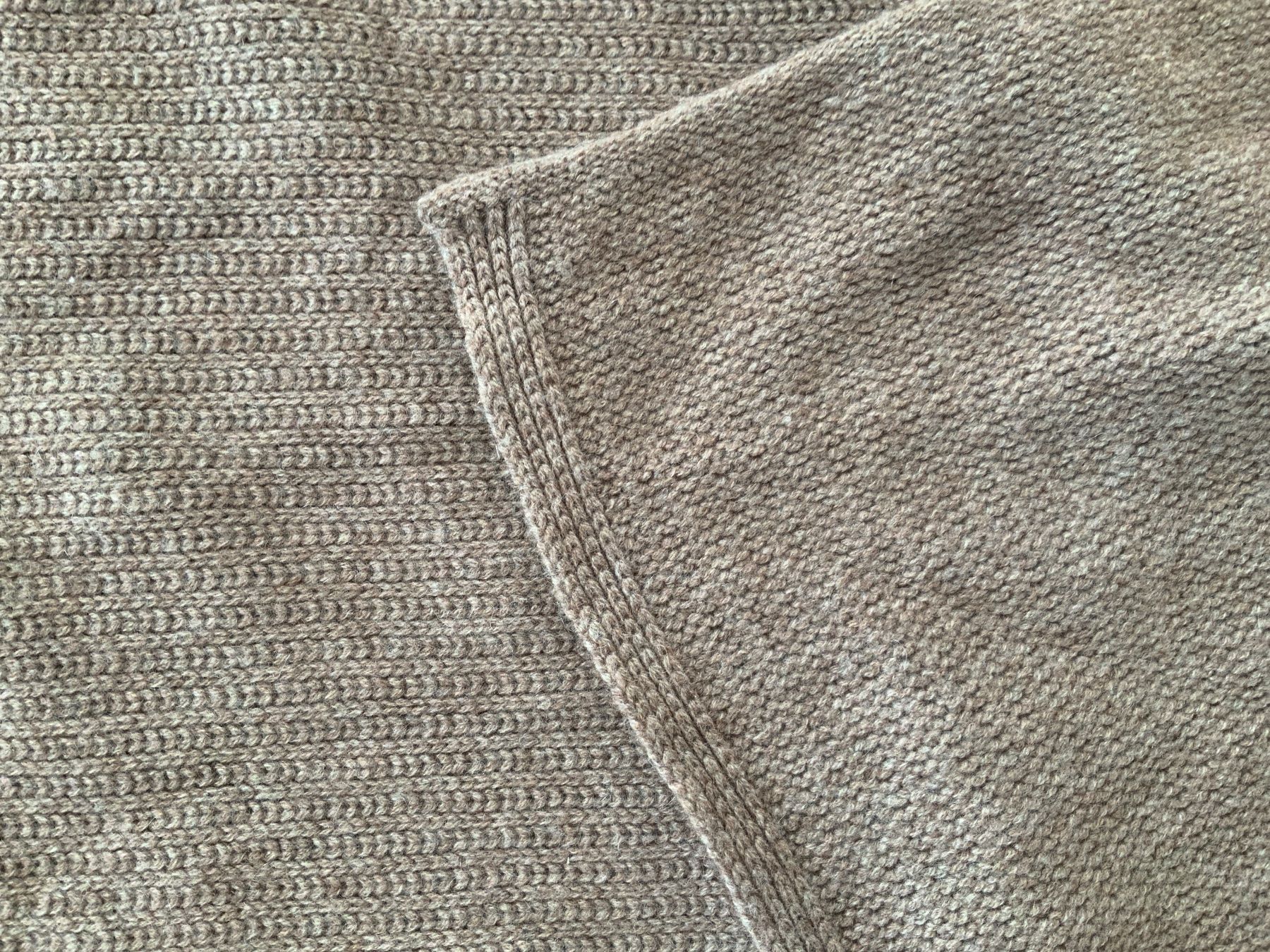Sonstige Damenmode: Agnona Poncho aus Kaschmir – Gebraucht aus Buchs SG von Sunie 4