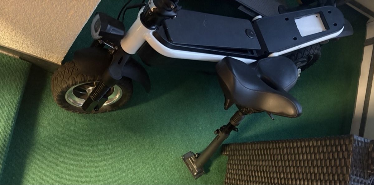 Elektromobile: E Scooter – Defekt aus Berikon von Dini32 5