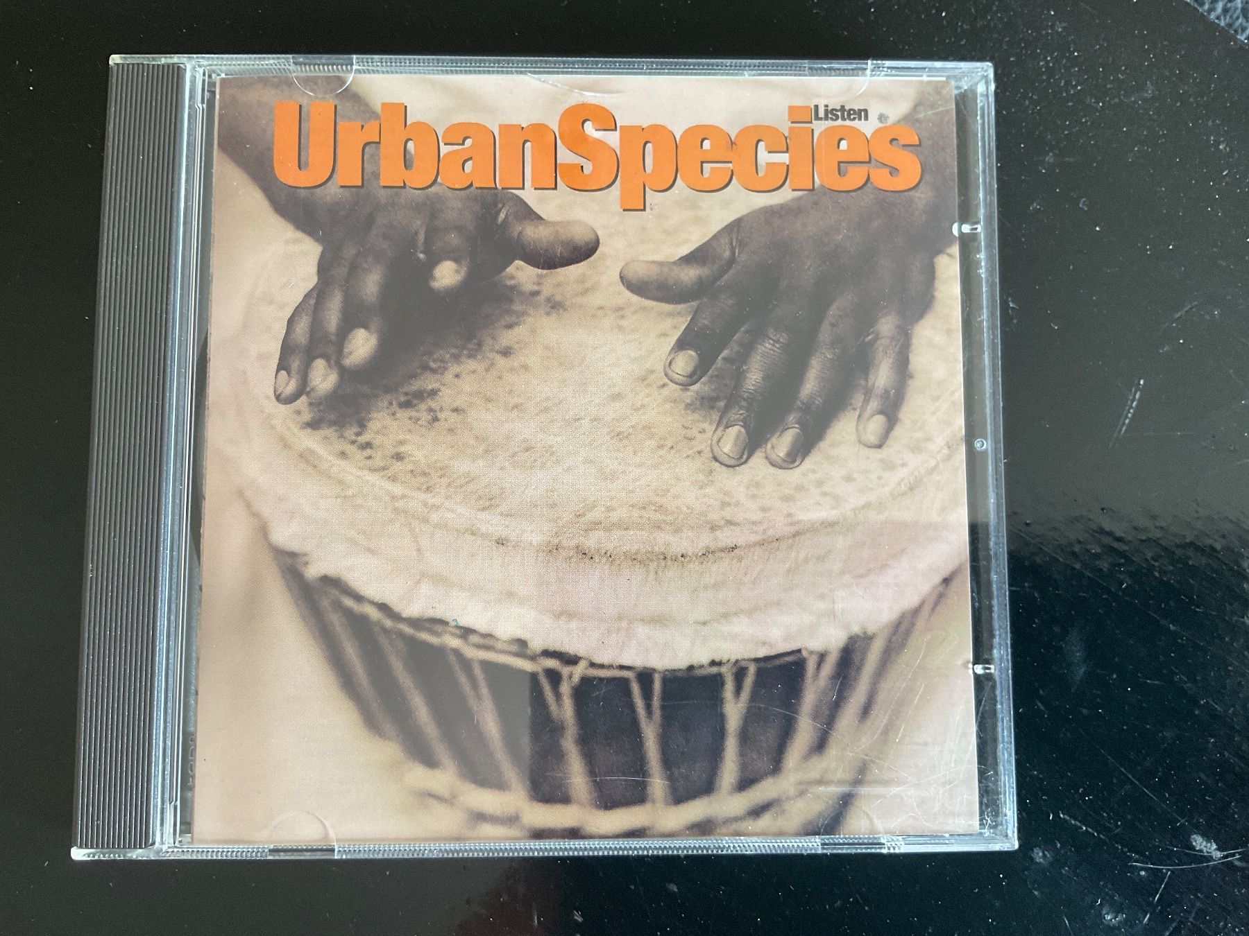 CD: Urban Species Listen CD – Usato da Delémont venduto da vinylfreak01