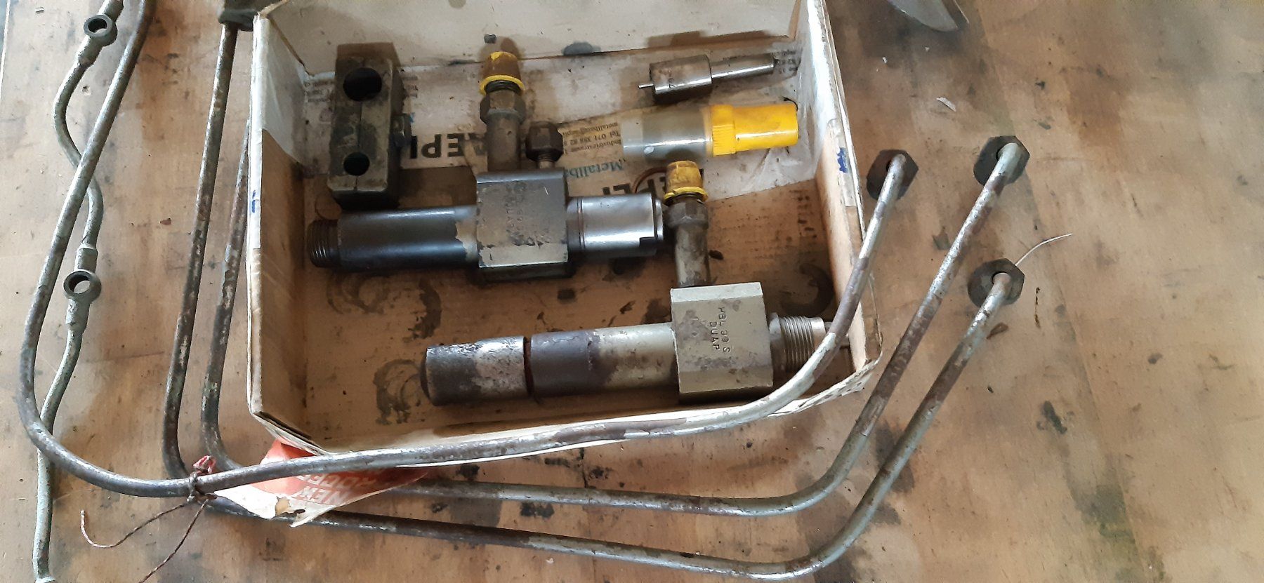 Accessori per altri veicoli: Einspritzleitungen – Usato da Muolen venduto da Profi010 2