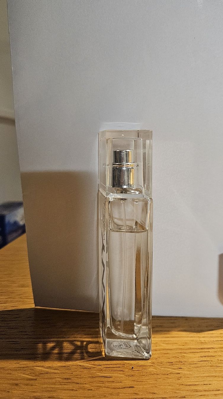DKNY Parfum & Eau de Toilette: DKNY Parfum – Gebraucht aus Bern von Kolibriiii 1