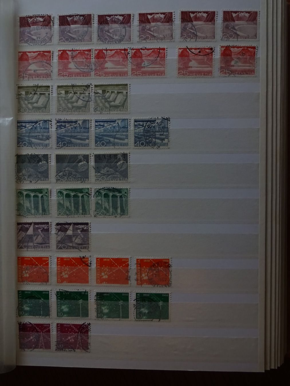 Tutti i francobolli: Schweizer Marken plus Album 3,5 cm dick – Usato da Cham venduto da mktreasure 7