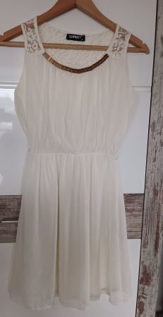 Sommerkleid créme Gr. S / mgn