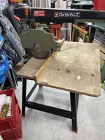 Dewalt Kapp- und Gehrungssäge Power Shop DW125