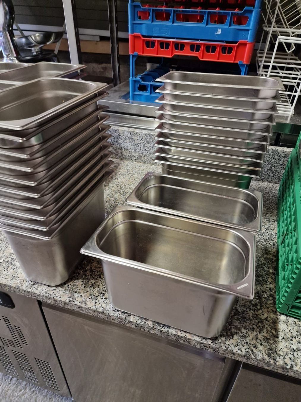 Cucine complete: GN Behälter 1/3 – Usato da Wuppenau venduto da Gastro-Wuppenau