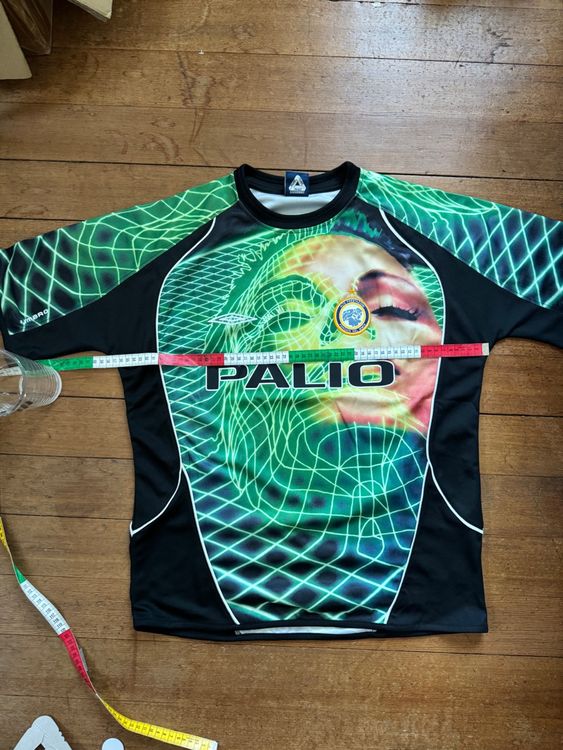 トップス Palace x Umbro 3rd Goalie Shirt greenfront.jpg?v=1712348766&