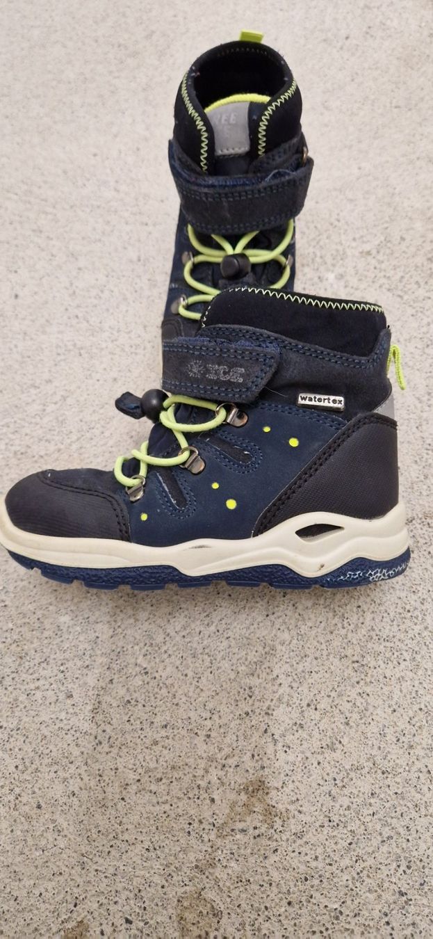 Scarpe per ragazzi: Herbstschuhe Grösse 25 – Usato da Fällanden venduto da Stern722 1