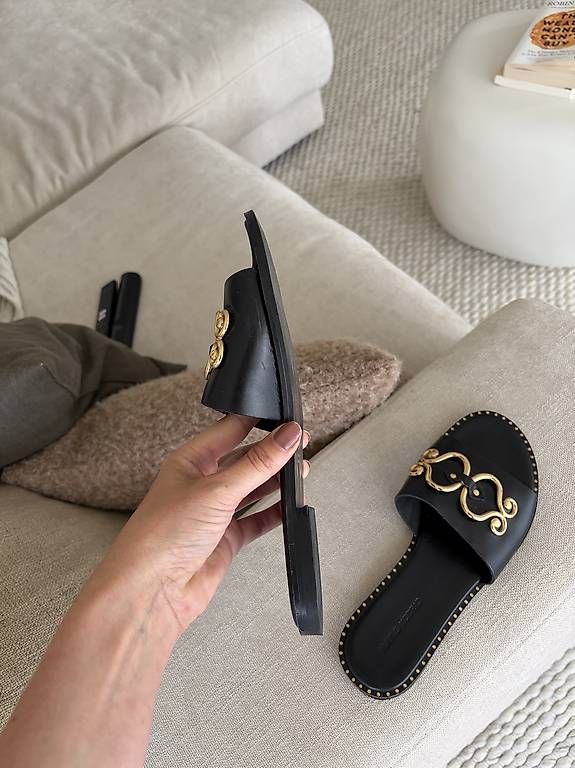 Scarpe da donna: Makis Kotris Slippers schwarz/gold Gr.39 – Nuovo (secondo la descrizione) da Meilen venduto da SabrinaK1992 1