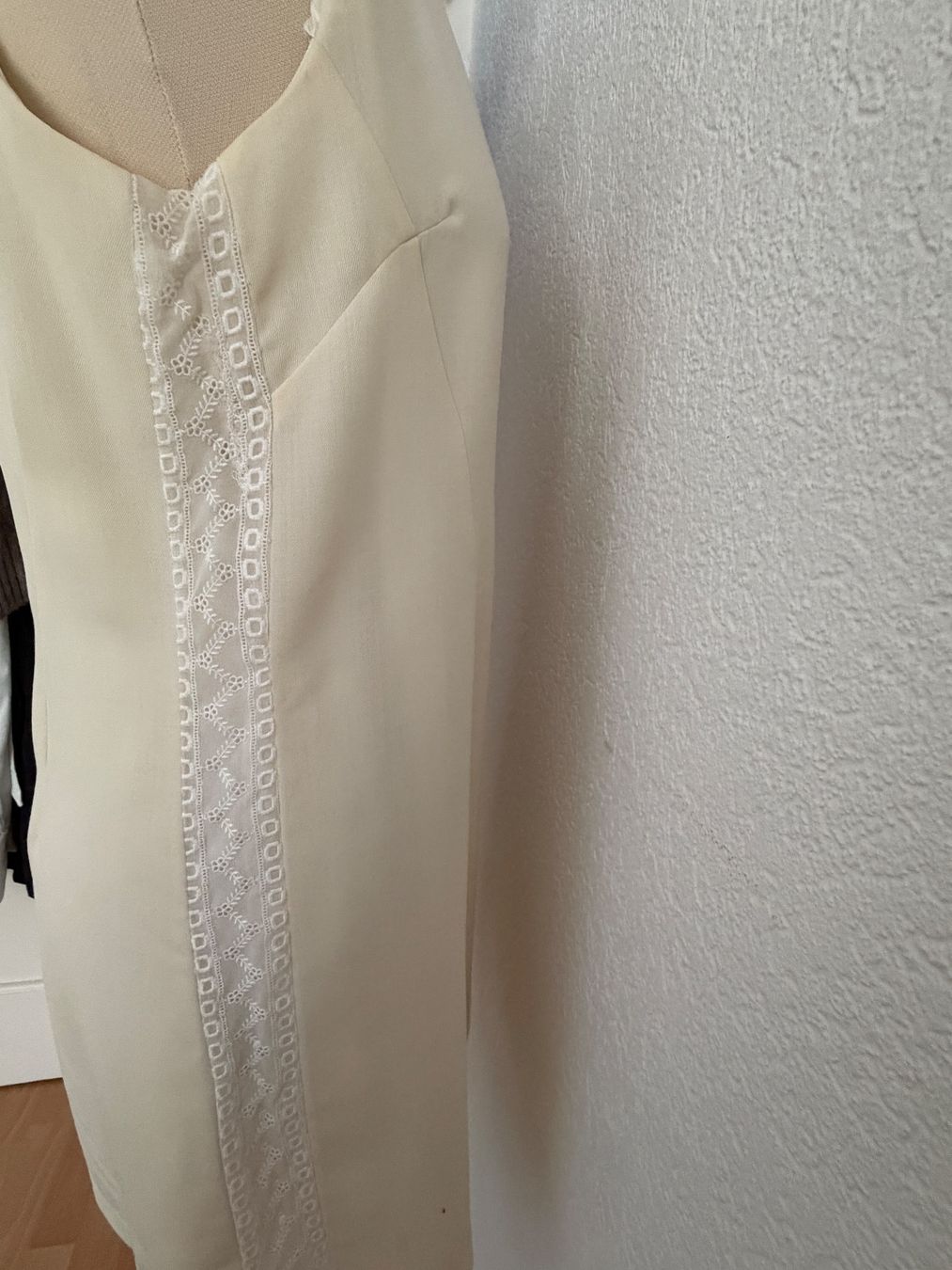 Kleider: Trussardi Set S – Gebraucht aus Liestal von Goldart 4