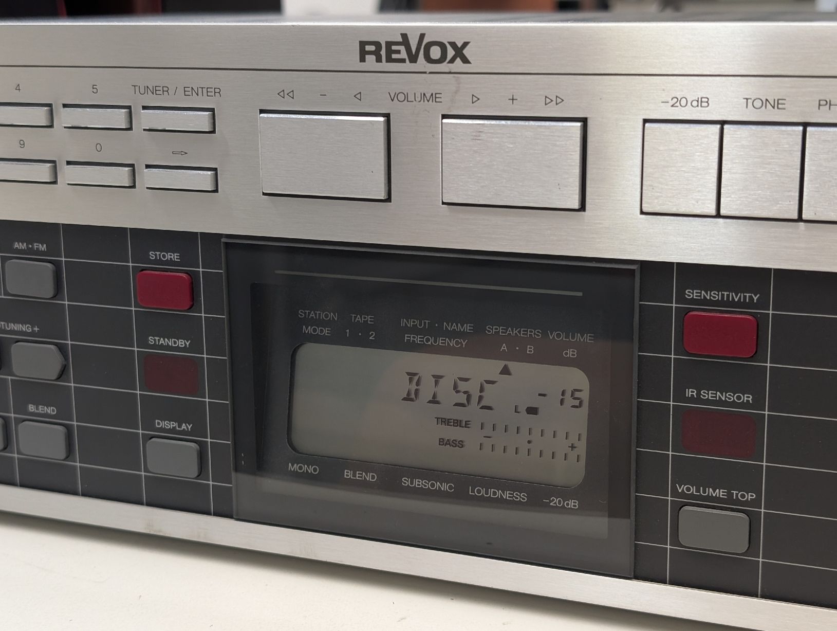 Revox Ricevitori: Revox B 285 Receiver: ein Kanal defekt. – Difettoso da Breitenbach venduto da Dribbel 1