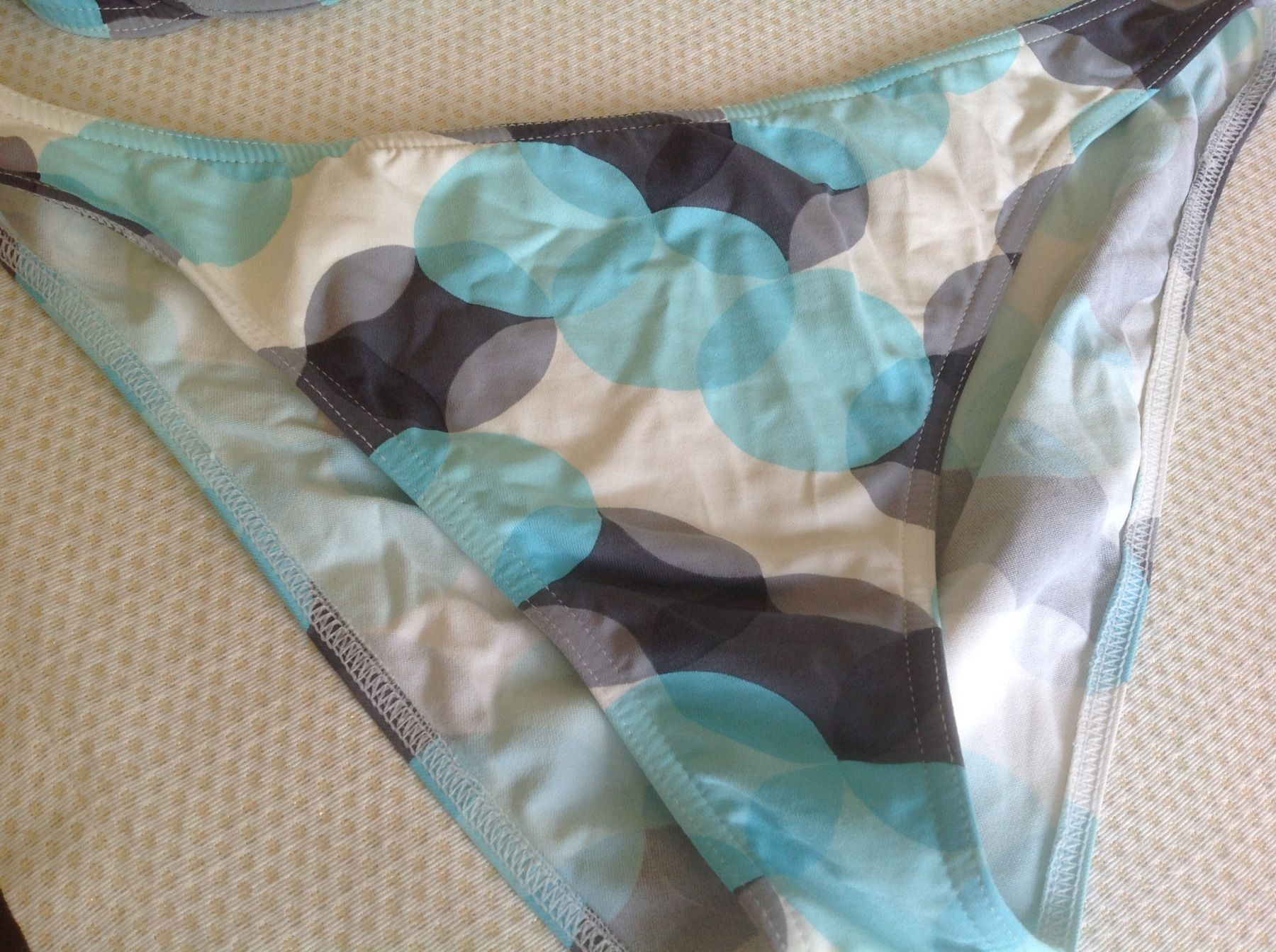 Badekleider & Bikinis: Kiwi - Bikini - turquoise - 40 – Gebraucht aus Sion von accroshoes 5