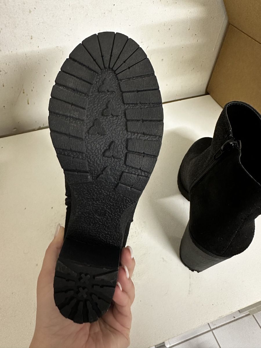 Scarpe da donna: Stiefeletten, Gr.37 – Usato da Siebnen venduto da luana_cataleya 5