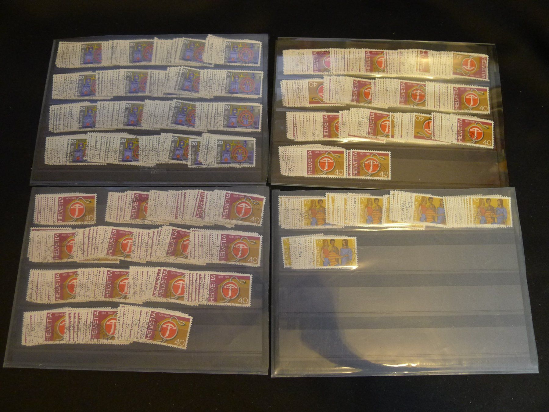 Tutti i francobolli: Schweizer Briefmarken Dubletten auf Steckkarten 1978-1981 – Usato da Dagmersellen venduto da q1w2e3r4 4