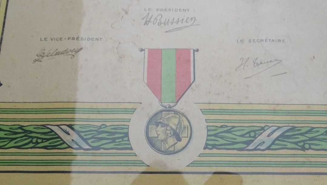 Foto & Immagini: Fremdenlegion Diplom eines schweizer Fremdenlegionärs – Usato da Eschenz venduto da Bibas1 4